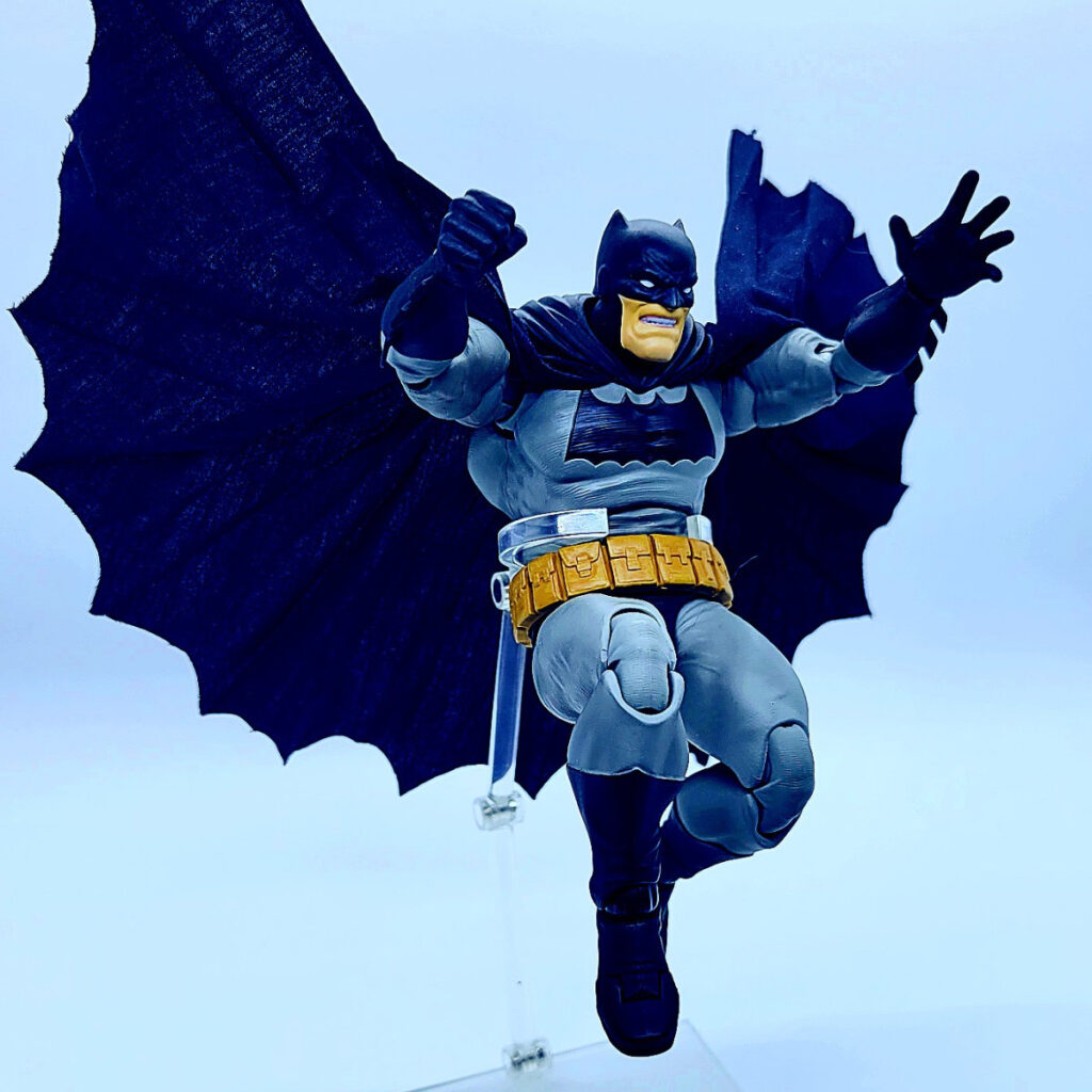 Medicom Mafex Dark Knight Returns Batman Is Incredible Figure