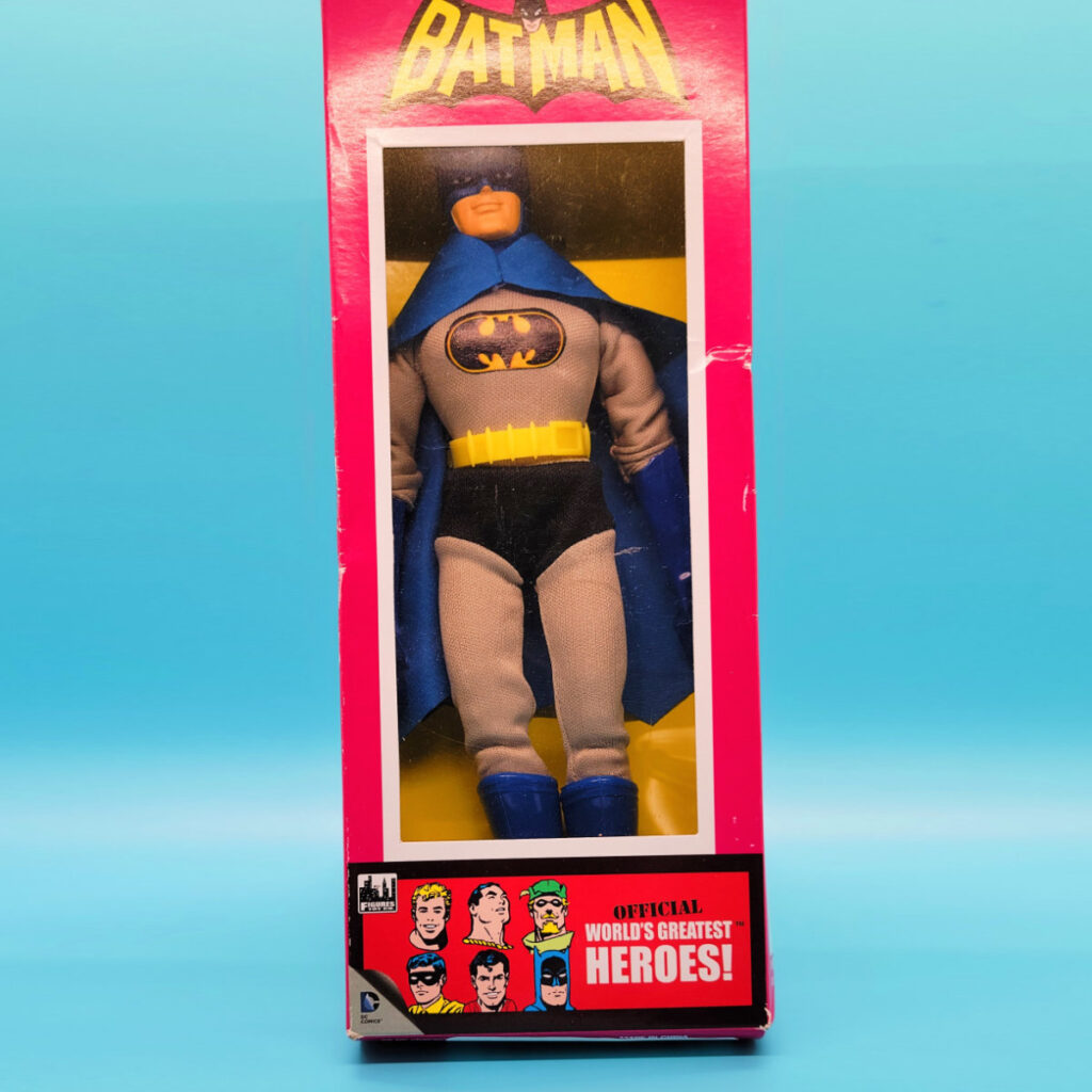 Review DC Comics Retro Style Boxed 8 Inch Action Figures Batman
