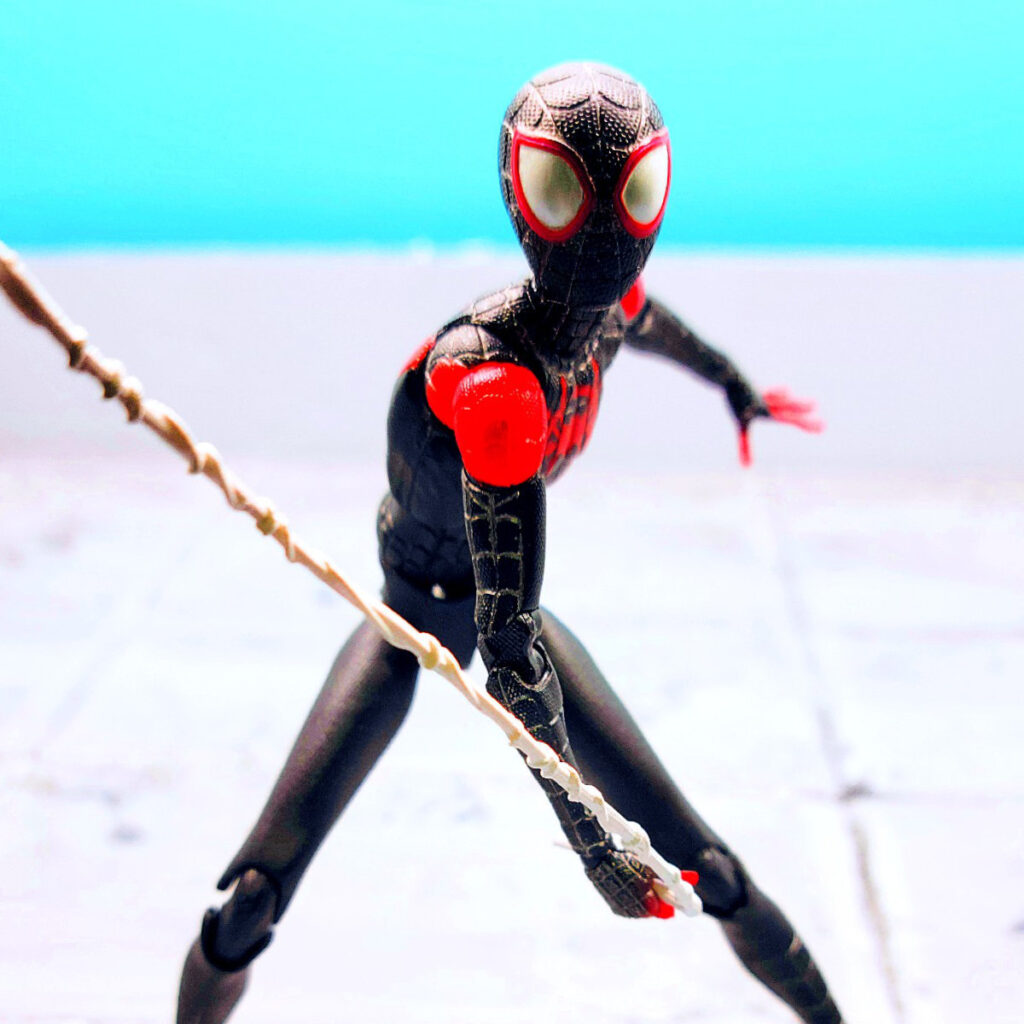 Review: Medicom Mafex #107 Into the Spider-Verse Miles Morales Figure