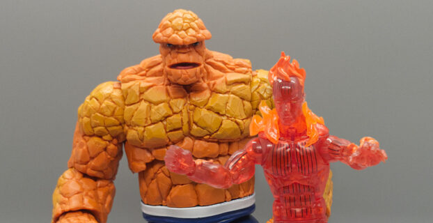 Review: Marvel Legends Fantastic Four Retro Wave Human Torch and The Thing Action Figure