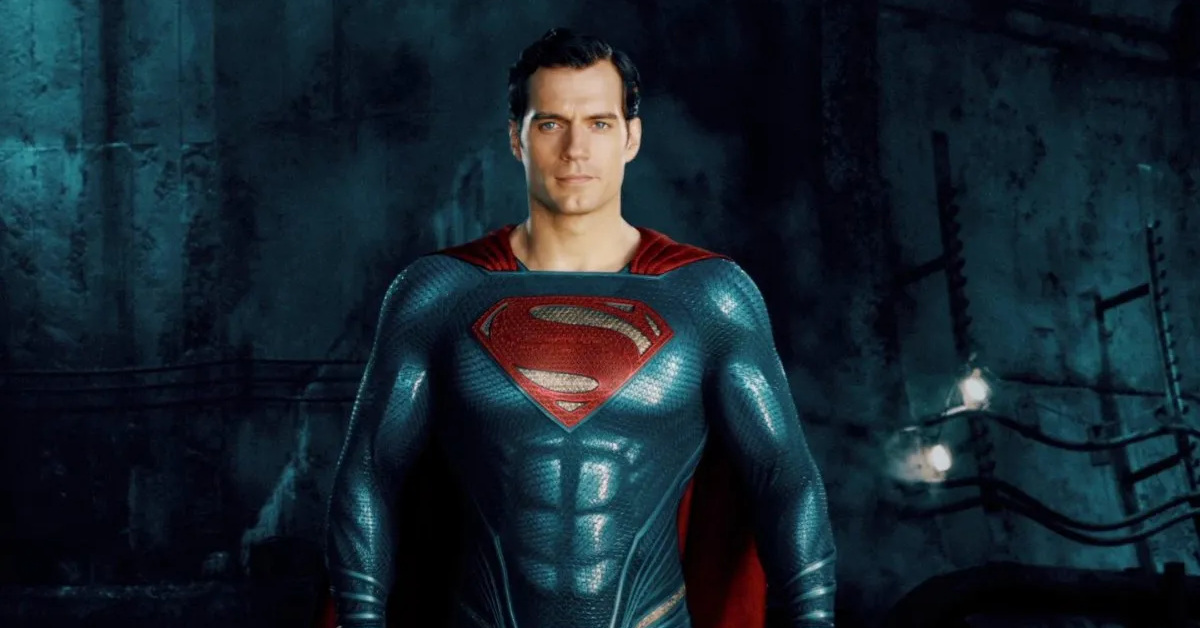 Henry Cavill's Superman Returns in BLACK ADAM Post-Credits Scene - Nerdist