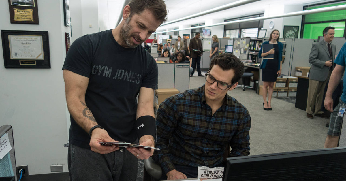 Report Henry Cavill To Return In Sequel To Zack Snyder's Man Of Steel