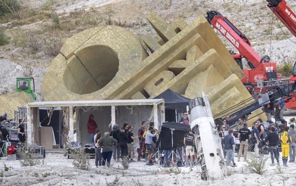 Deadpool 3 Set Photos Show 20th Century Fox In Ruins